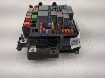 2006-2007 Gmc Sierra 2500 Fusebox Fuse Box Panel Relay Module P/N:15139209-02 Fits Fits 2006 2007 OEM Used Auto Parts