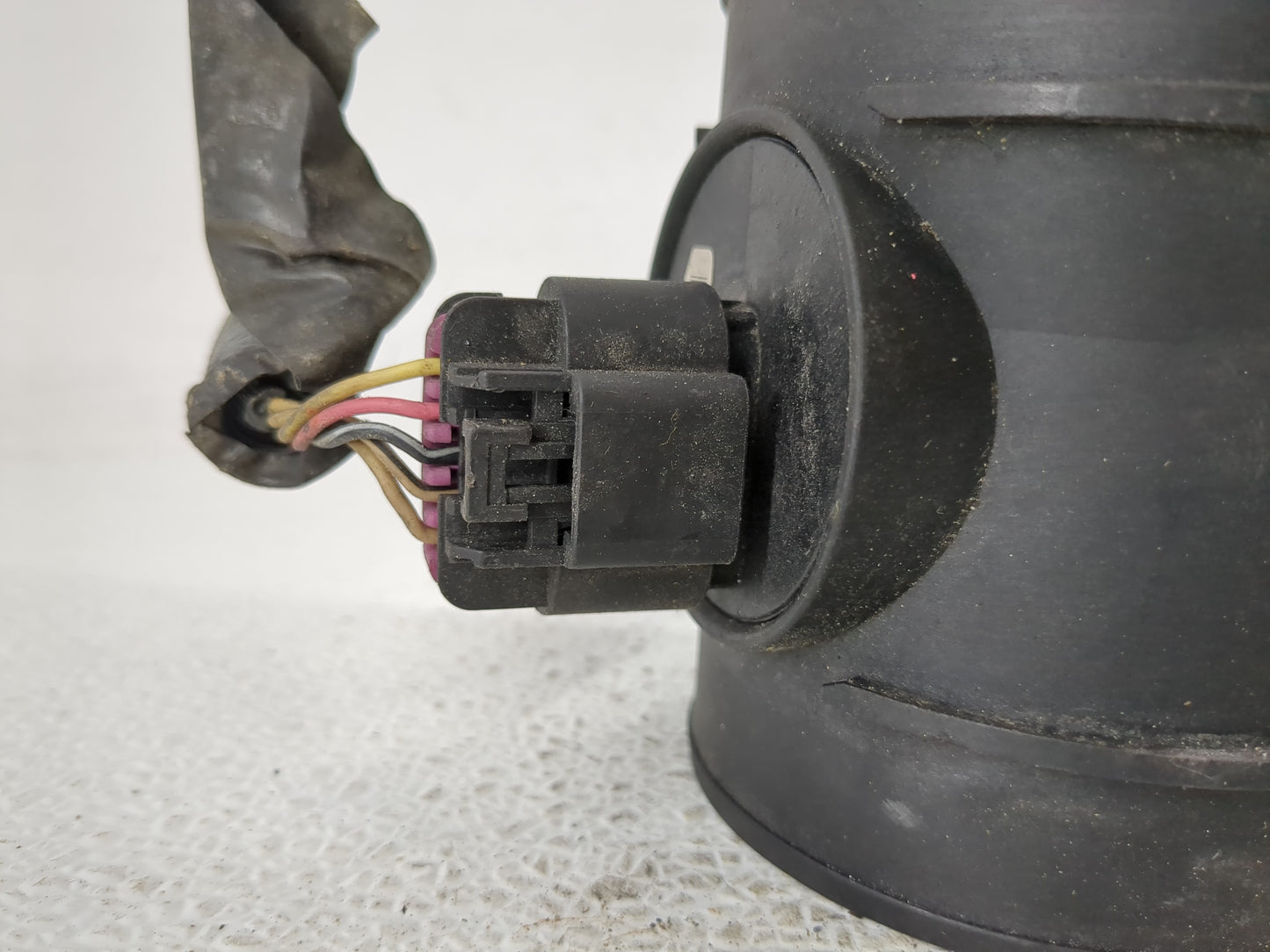 2007-2008 Gmc Yukon Mass Air Flow Meter Maf - Oemusedautoparts1.com