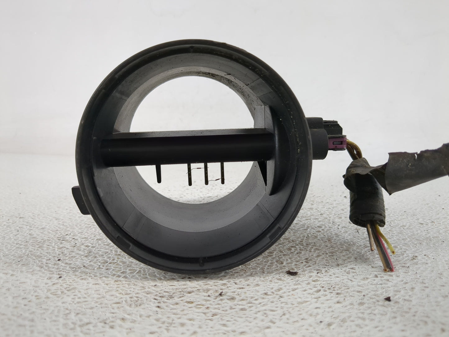 2007-2008 Gmc Yukon Mass Air Flow Meter Maf - Oemusedautoparts1.com