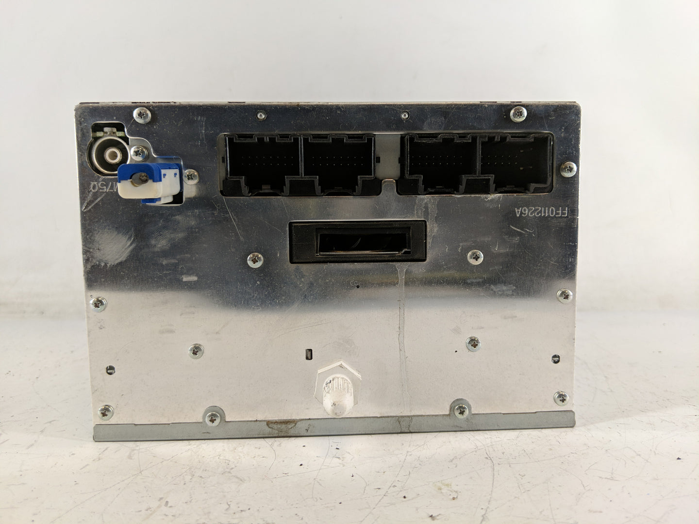 2007-2008 Gmc Yukon Radio AM FM Cd Player Receiver Replacement P/N:15882766 DW468100-5174 Fits Fits 2007 2008 OEM Used Auto 