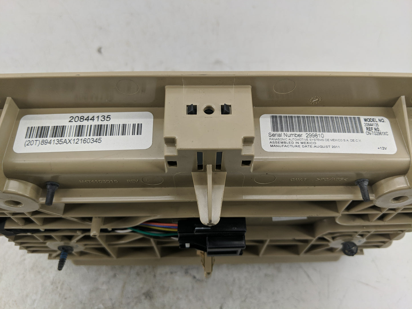 2007-2014 Gmc Yukon Information Display Screen - Oemusedautoparts1.com