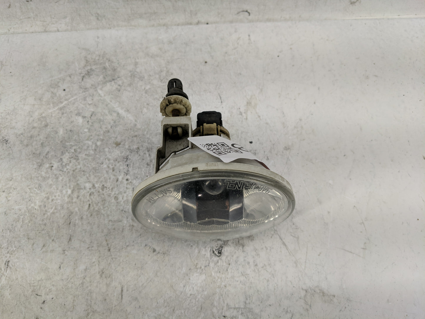 2007-2014 Gmc Yukon Driver Left Oem Front Light Lamp - Oemusedautoparts1.com