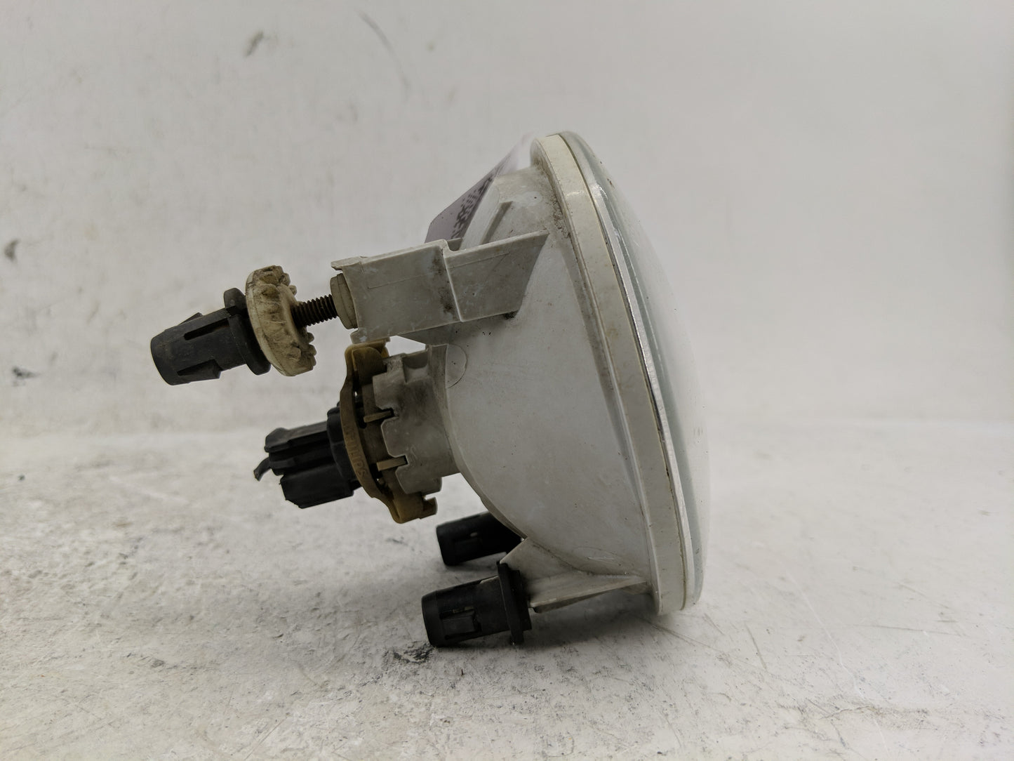 2007-2014 Gmc Yukon Driver Left Oem Front Light Lamp - Oemusedautoparts1.com