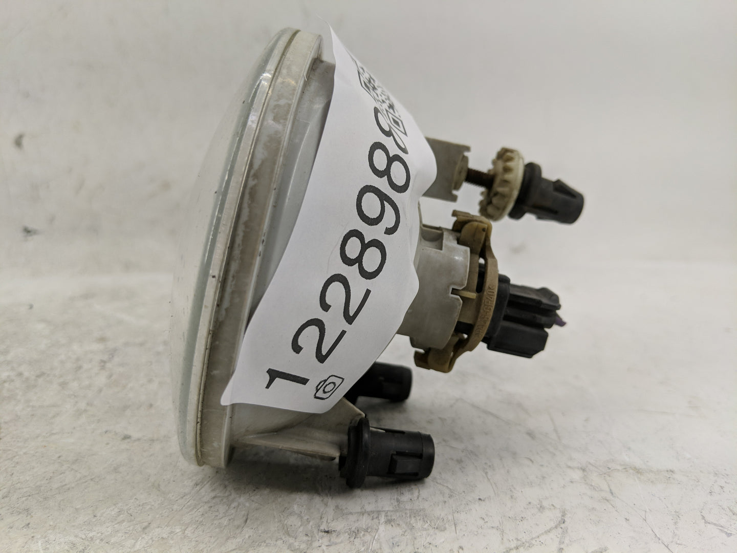 2007-2014 Gmc Yukon Driver Left Oem Front Light Lamp - Oemusedautoparts1.com