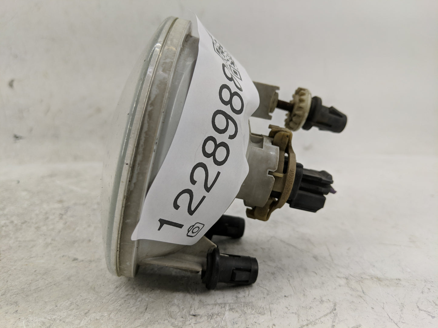 2007-2014 Gmc Yukon Driver Left Oem Front Light Lamp - Oemusedautoparts1.com