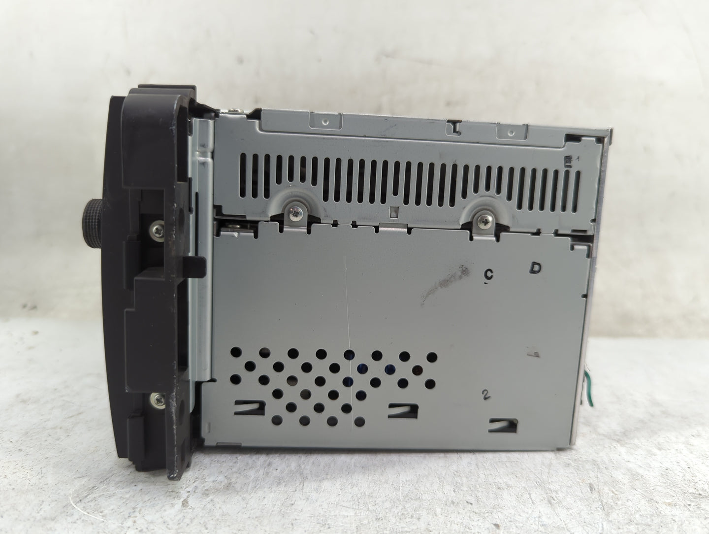 2007 Gmc Yukon Radio AM FM Cd Player Receiver Replacement P/N:15882766 DW468100-5174 Fits OEM Used Auto Parts - Oemusedautop