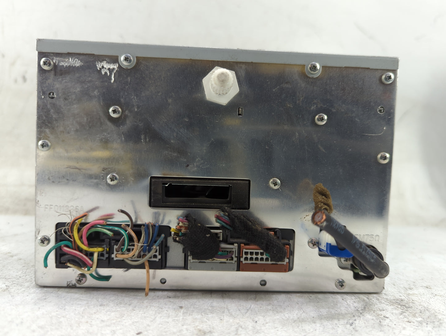 2007 Gmc Yukon Radio AM FM Cd Player Receiver Replacement P/N:15882766 DW468100-5174 Fits OEM Used Auto Parts - Oemusedautop