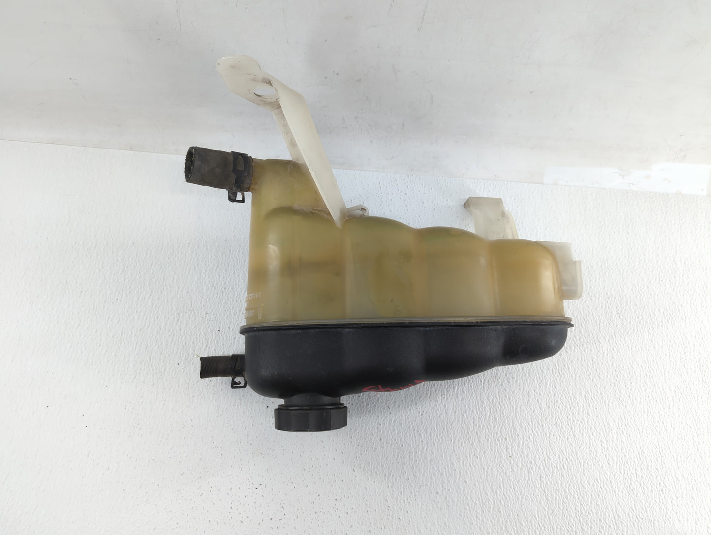 2007-2014 Gmc Yukon Windshield Washer Fluid Reservoir Bottle Oem - Oemusedautoparts1.com