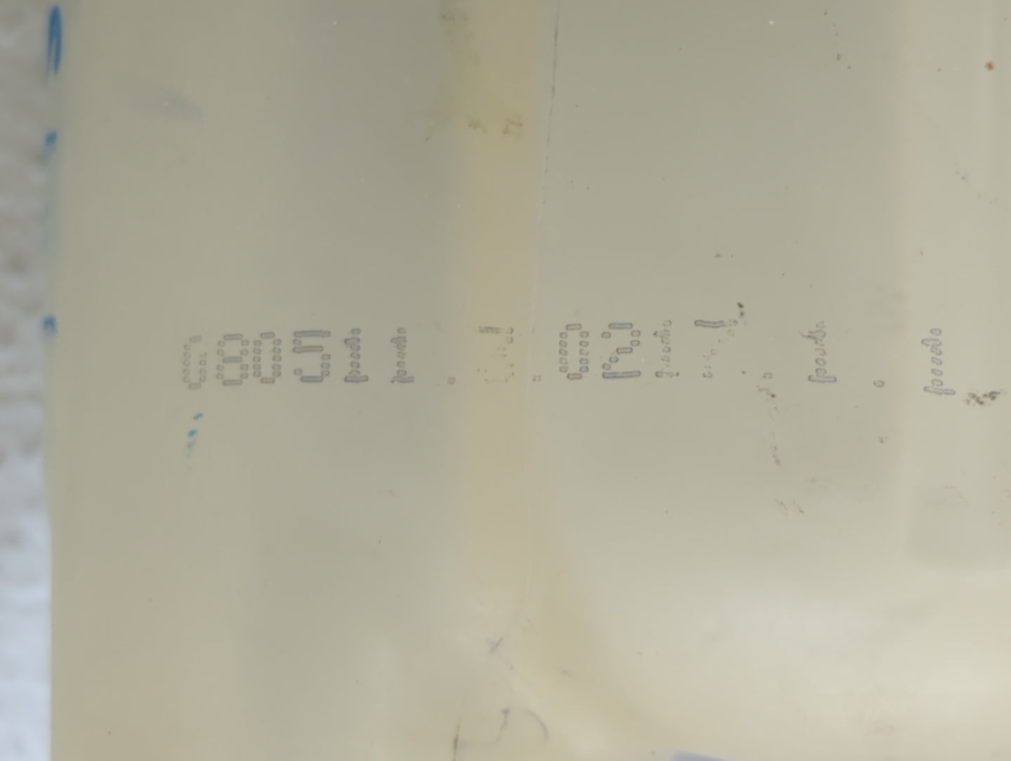 2007-2014 Gmc Yukon Windshield Washer Fluid Reservoir Bottle Oem - Oemusedautoparts1.com