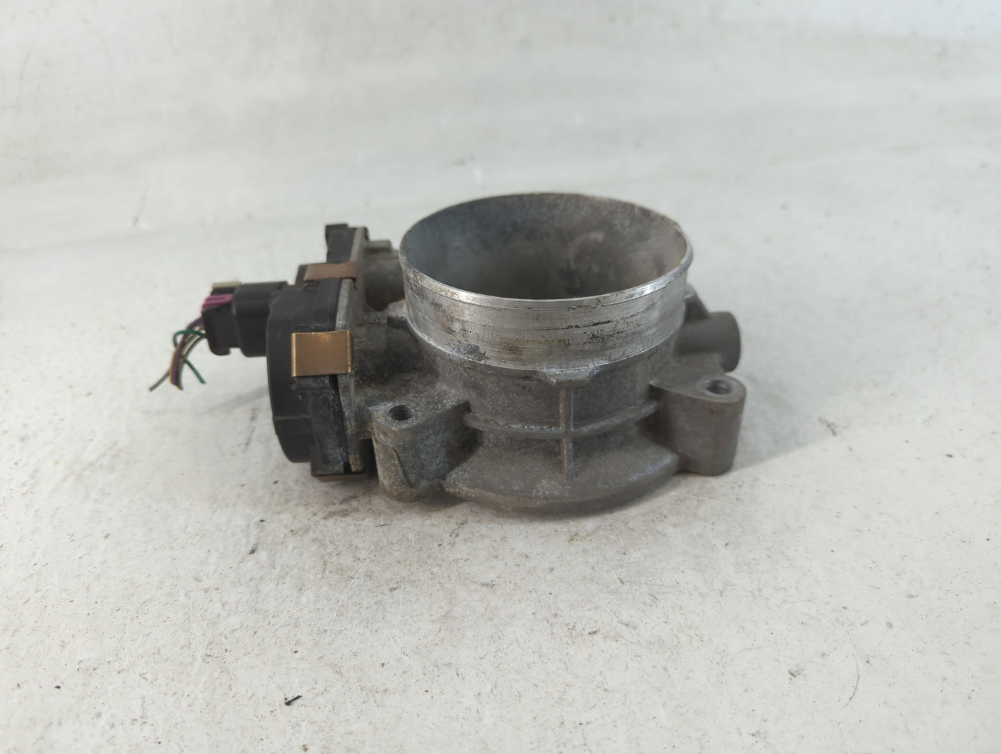 2007-2008 Gmc Yukon Throttle Body P/N:RME87-3A Fits Fits 2006 2007 2008 2009 OEM Used Auto Parts - Oemusedautoparts1.com
