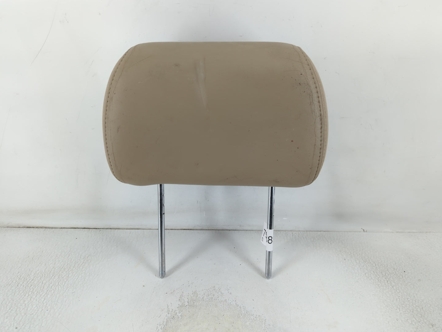 2007-2008 Gmc Yukon Headrest Head Rest Front Driver Passenger Seat Fits Fits 2007 2008 OEM Used Auto Parts - Oemusedautopart