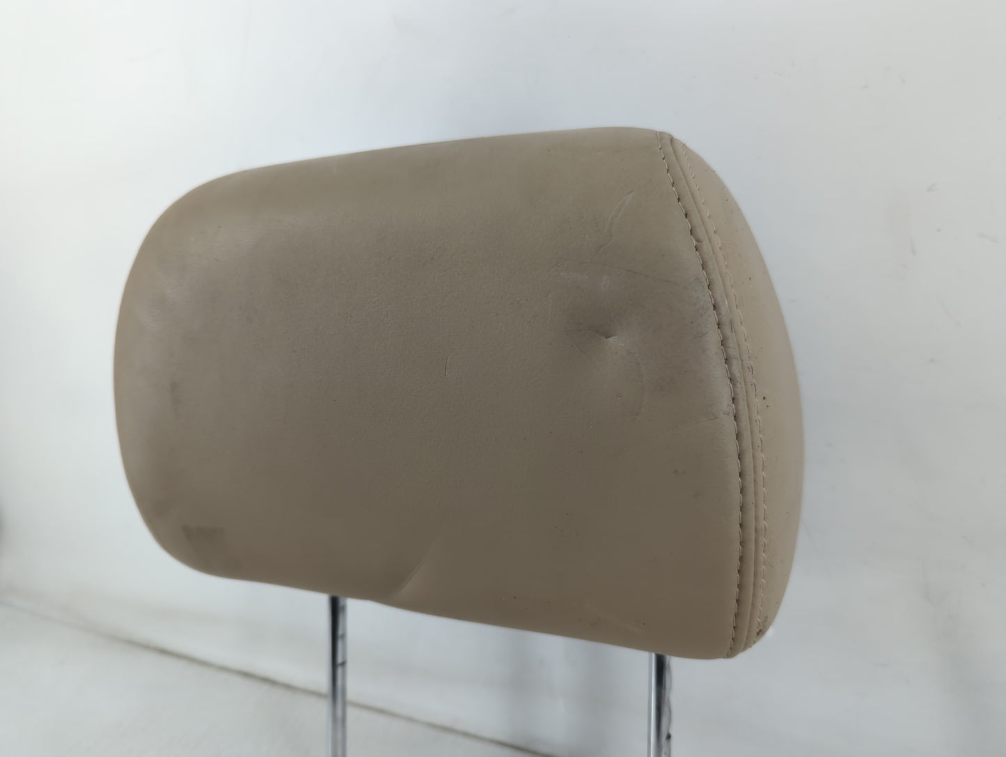 2007 Gmc Yukon Headrest Head Rest Rear Center Seat Fits OEM Used Auto Parts - Oemusedautoparts1.com