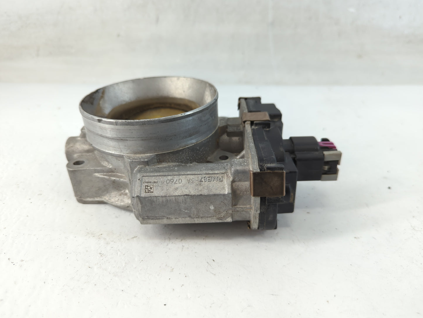 2007-2008 Gmc Yukon Throttle Body P/N:RME87-3A Fits Fits 2006 2007 2008 2009 OEM Used Auto Parts - Oemusedautoparts1.com