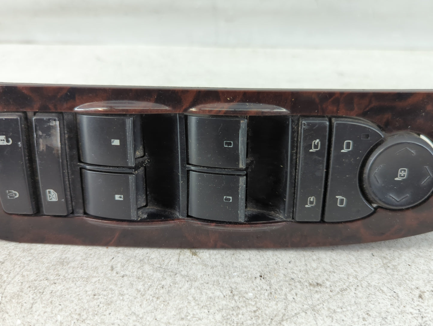 2007 Gmc Yukon Xl Master Power Window Switch Replacement Driver Side Left P/N:15906881 Fits OEM Used Auto Parts - Oemusedaut