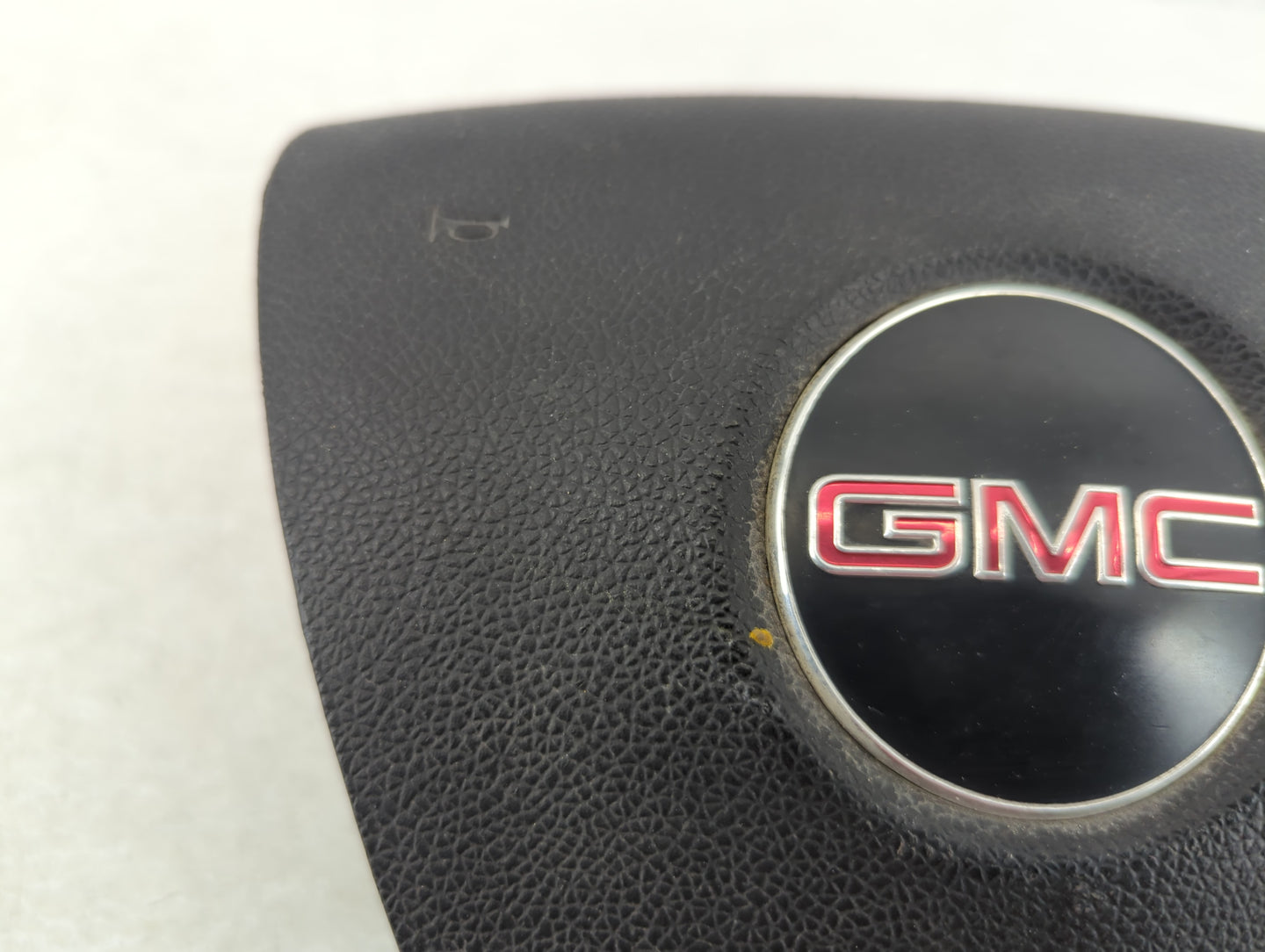 2007 Gmc Yukon Xl Air Bag Driver Left Knee OEM P/N:BA01090 BAMPT1066 Fits OEM Used Auto Parts - Oemusedautoparts1.com