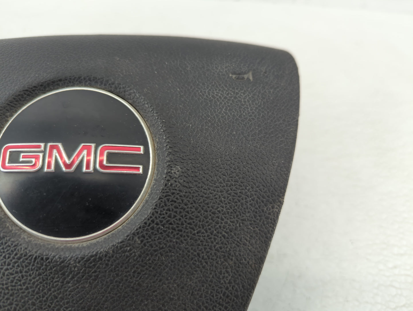 2007 Gmc Yukon Xl Air Bag Driver Left Knee OEM P/N:BA01090 BAMPT1066 Fits OEM Used Auto Parts - Oemusedautoparts1.com