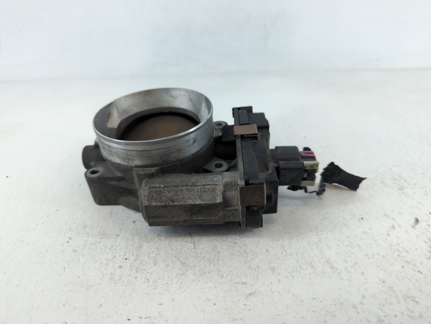 2007-2008 Gmc Yukon Xl Throttle Body P/N:309992 RME87 Fits Fits 2006 2007 2008 2009 OEM Used Auto Parts - Oemusedautoparts1.