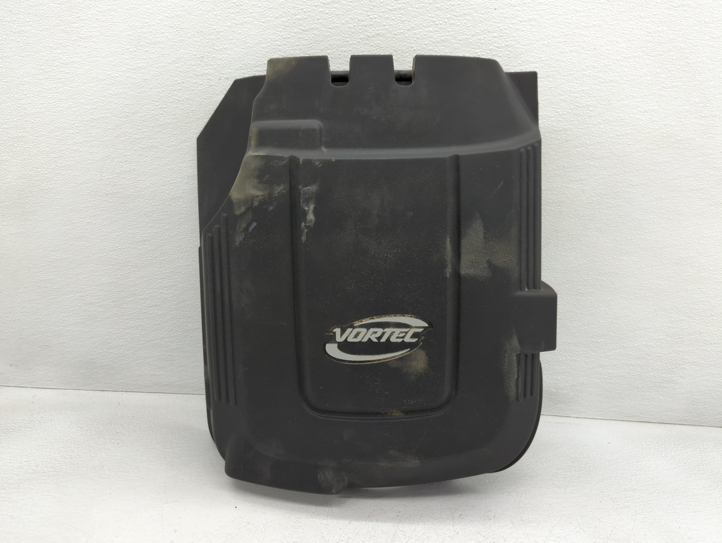2007 Gmc Yukon Xl Engine Cover - Oemusedautoparts1.com