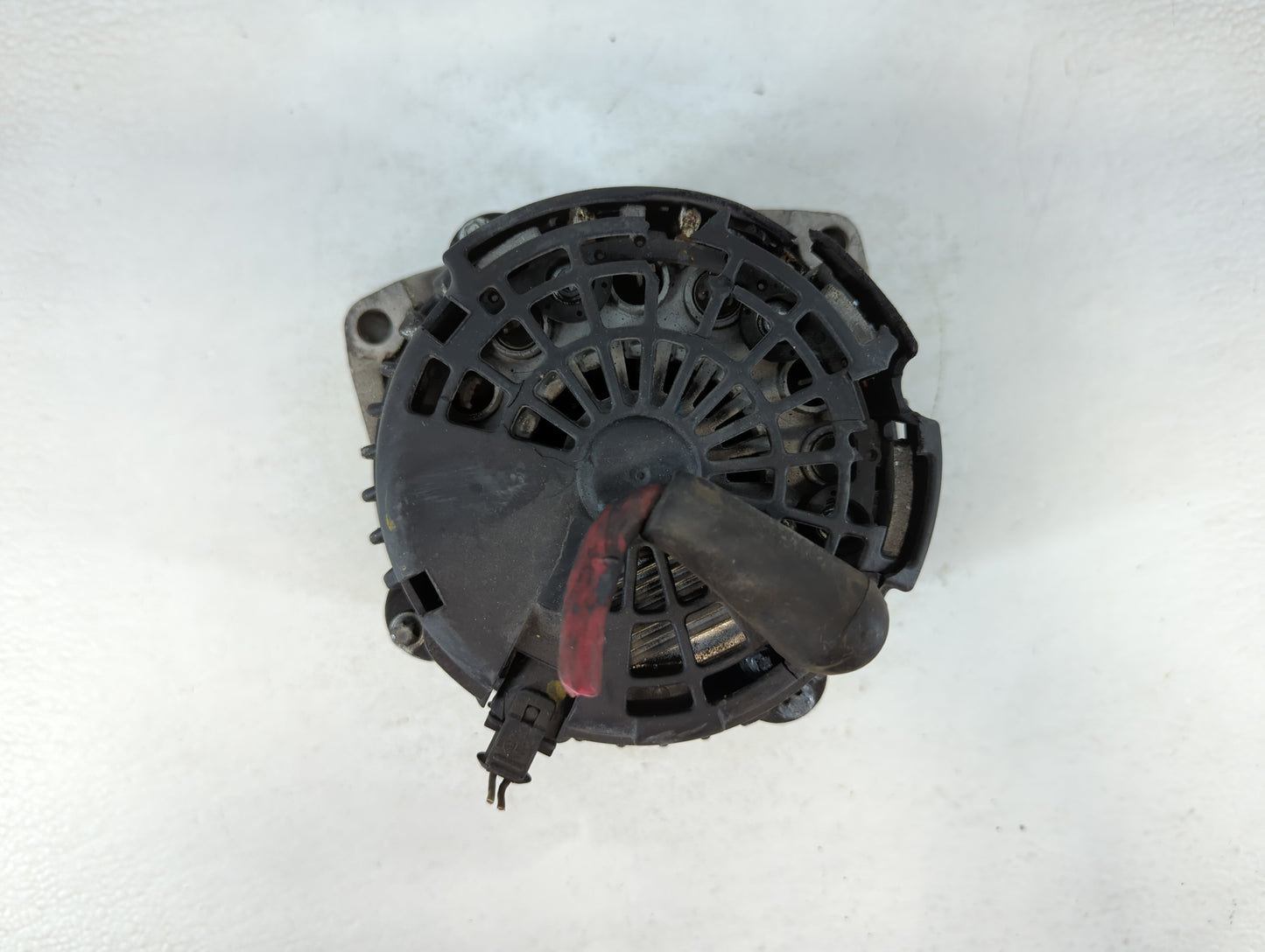 2007-2014 Gmc Yukon Xl Alternator Replacement Generator Charging Assembly Engine OEM Fits OEM Used Auto Parts - Oemusedautop