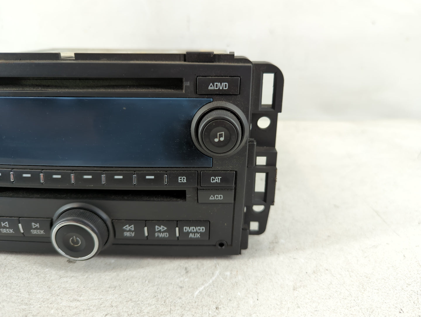 2007-2014 Gmc Yukon Xl 1500 Radio AM FM Cd Player Receiver Replacement P/N:15923583 Fits OEM Used Auto Parts - Oemusedautopa