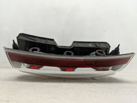 2007-2011 Gmc Yukon Xl 1500 Tail Light Assembly Passenger Right OEM Fits Fits 2007 2008 2009 2010 2011 OEM Used Auto Parts -