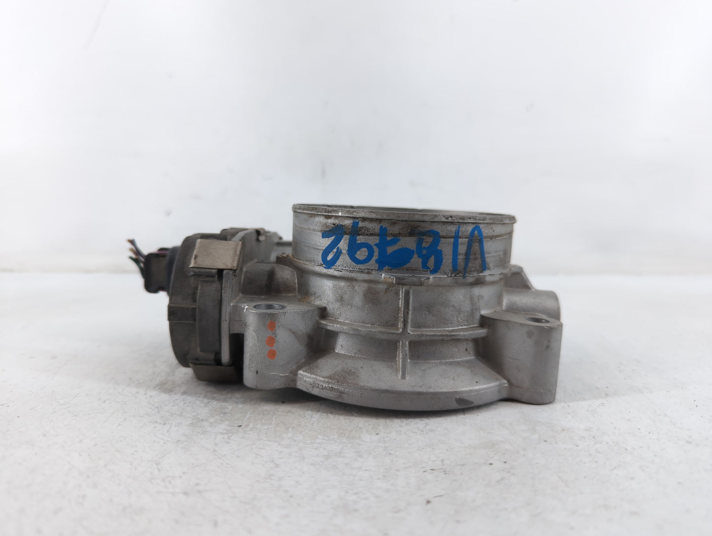2007-2008 Gmc Yukon Xl 1500 Throttle Body P/N:6779233 20200107, 673008 Fits Fits 2006 2007 2008 2009 OEM Used Auto Parts - O