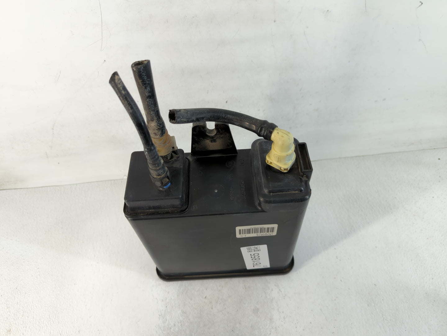 2007 Gmc Yukon Xl 1500 Fuel Vapor Charcoal Canister - Oemusedautoparts1.com