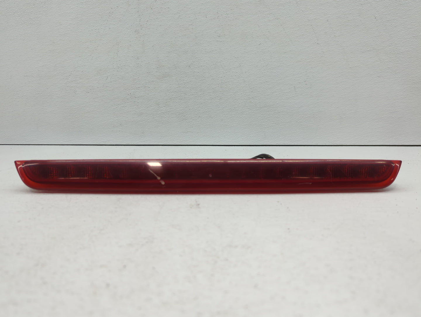 2007 Gmc Yukon Xl 2500 Third Brake Light Tail Light P/N:25794525 Fits OEM Used Auto Parts - Oemusedautoparts1.com