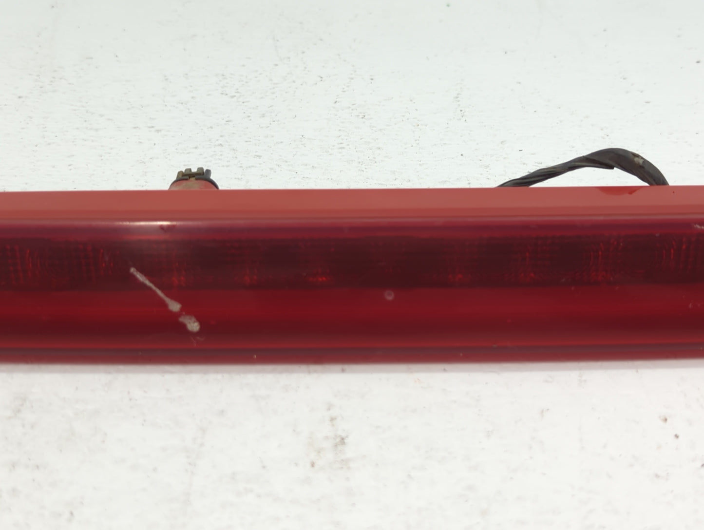 2007 Gmc Yukon Xl 2500 Third Brake Light Tail Light P/N:25794525 Fits OEM Used Auto Parts - Oemusedautoparts1.com