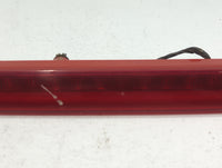 2007 Gmc Yukon Xl 2500 Third Brake Light Tail Light P/N:25794525 Fits OEM Used Auto Parts - Oemusedautoparts1.com