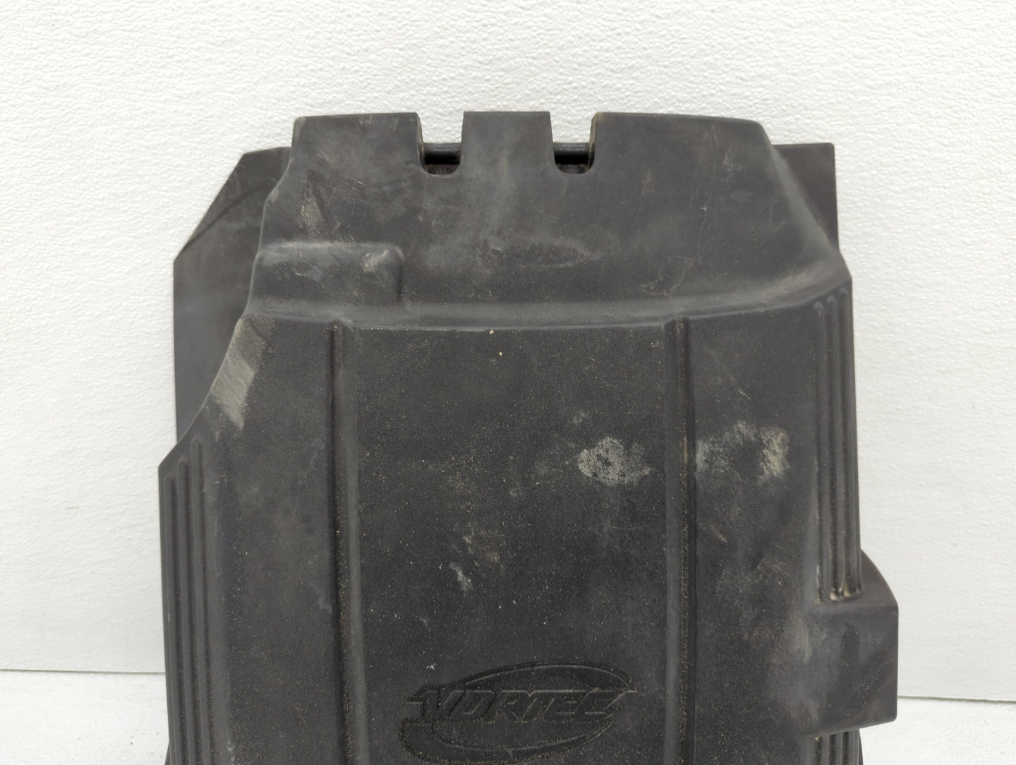 2007 Gmc Yukon Xl 2500 Engine Cover - Oemusedautoparts1.com
