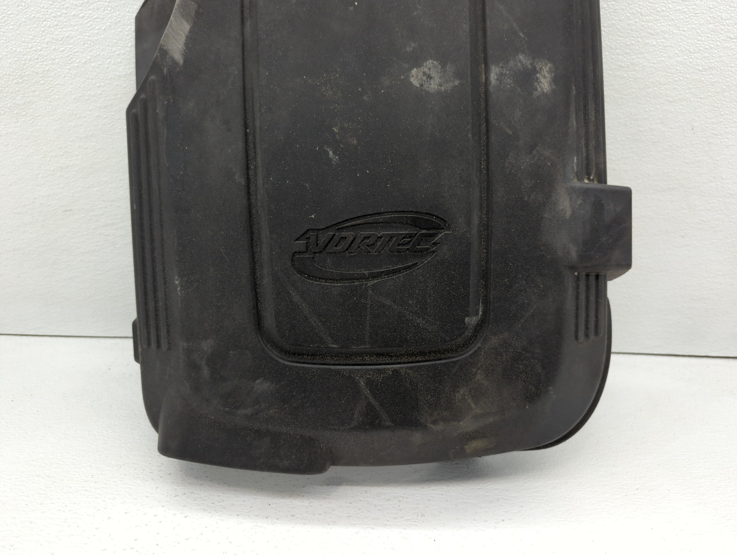 2007 Gmc Yukon Xl 2500 Engine Cover - Oemusedautoparts1.com