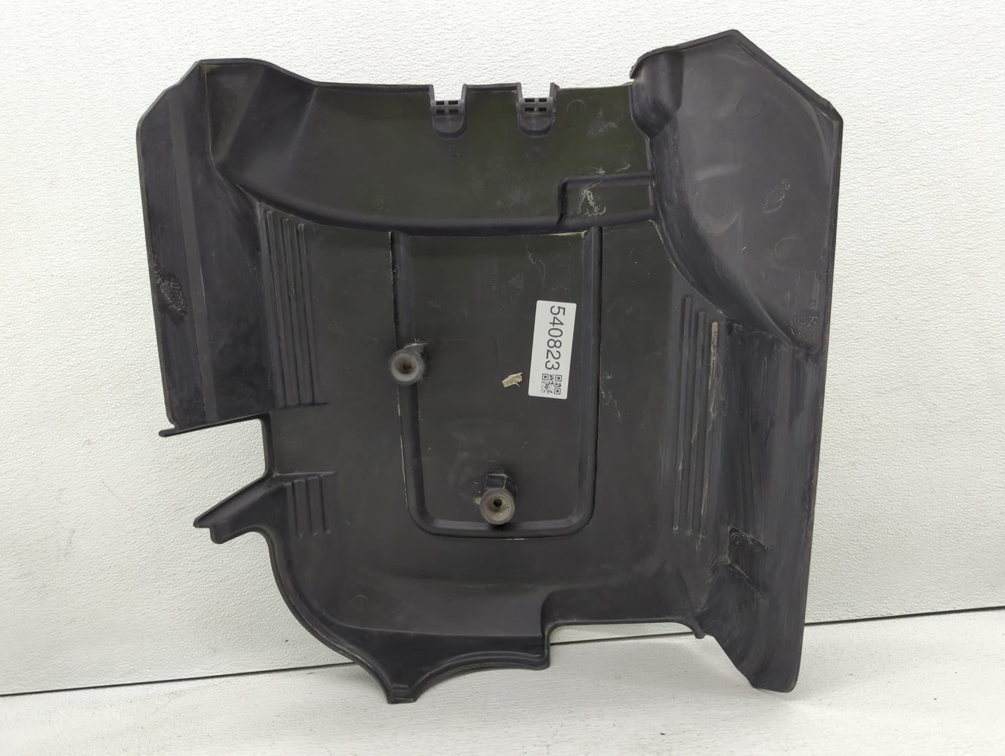 2007 Gmc Yukon Xl 2500 Engine Cover - Oemusedautoparts1.com