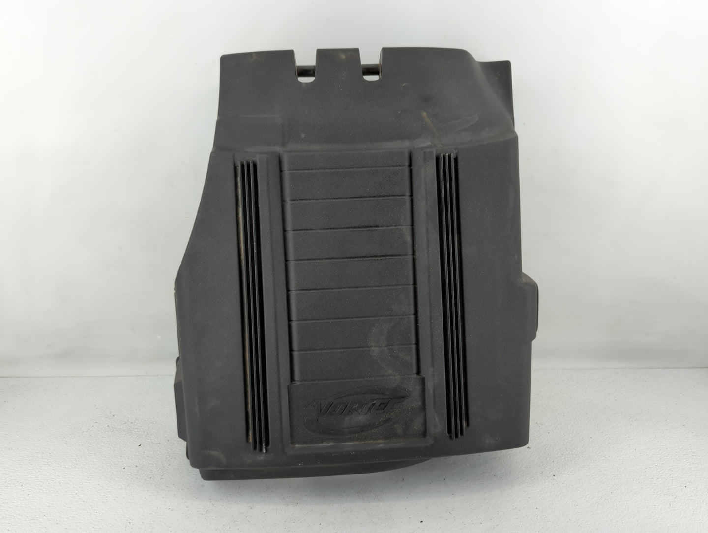 2007 Gmc Yukon Xl 2500 Engine Cover - Oemusedautoparts1.com