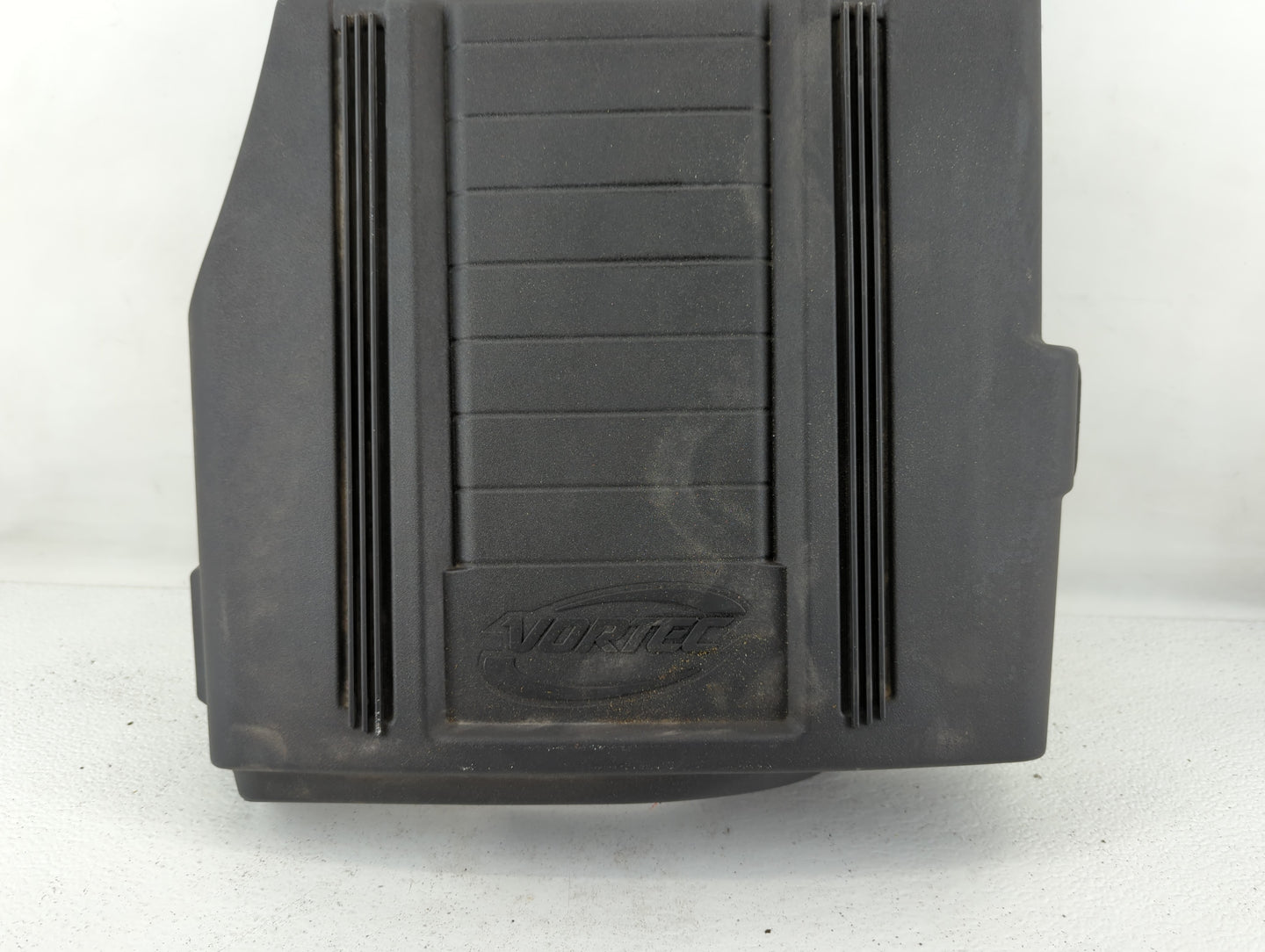 2007 Gmc Yukon Xl 2500 Engine Cover - Oemusedautoparts1.com