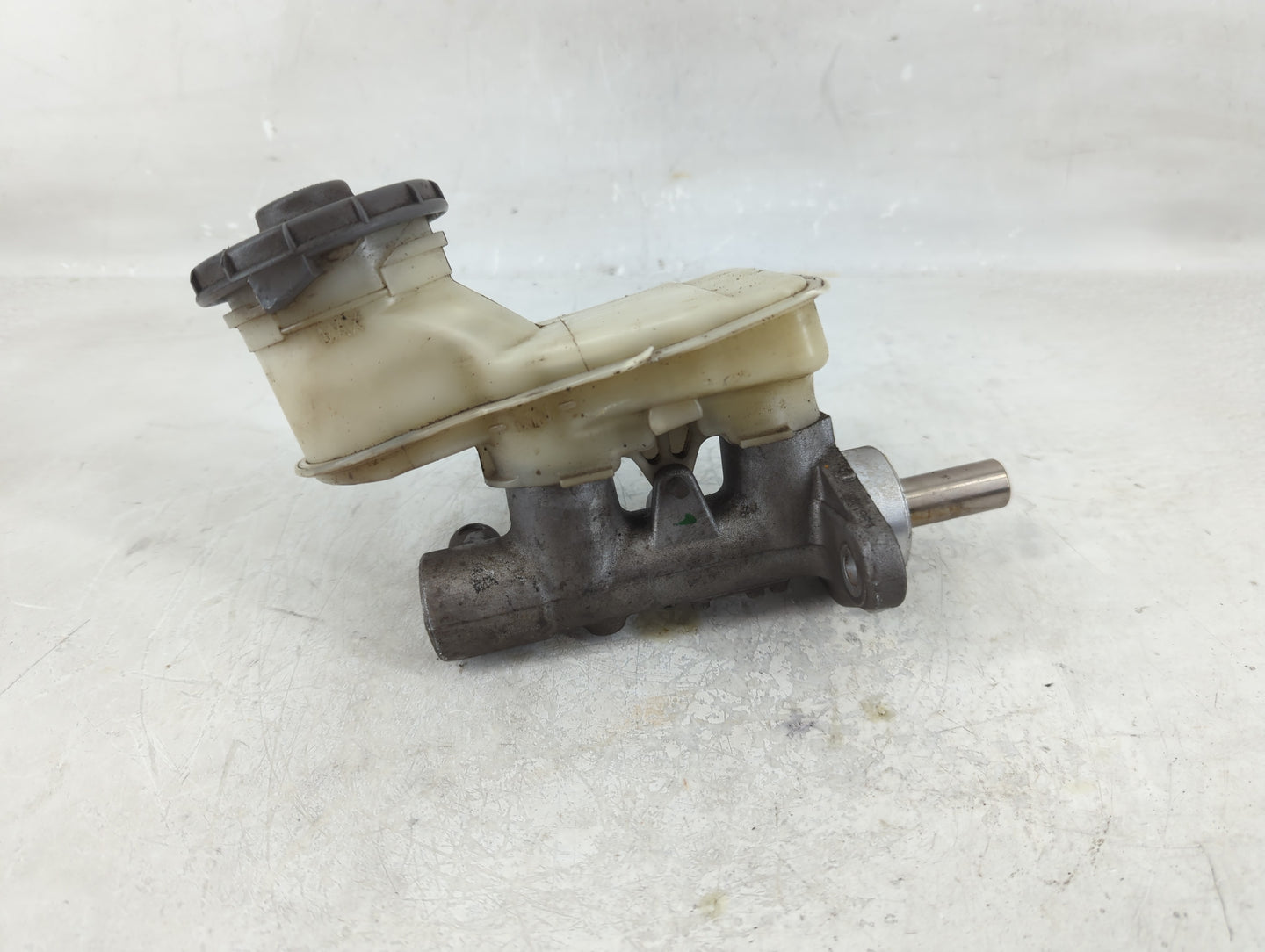 2003-2007 Honda Accord Brake Master Cylinder - Oemusedautoparts1.com