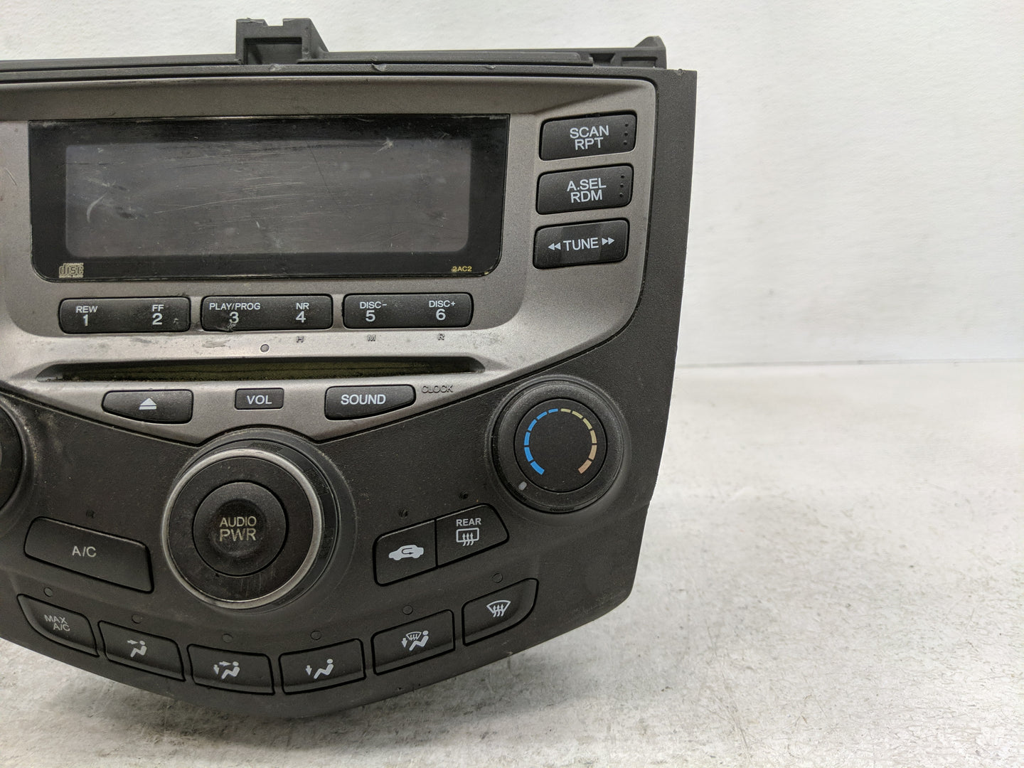 2006-2007 Honda Accord Radio AM FM Cd Player Receiver Replacement P/N:39050-SDA-A110-M1 Fits Fits 2006 2007 OEM Used Auto Pa