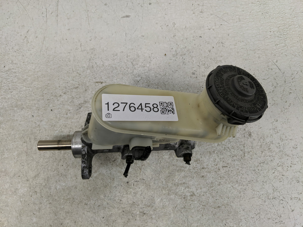 2003-2007 Honda Accord Brake Master Cylinder 1276458 - Oemusedautoparts1.com