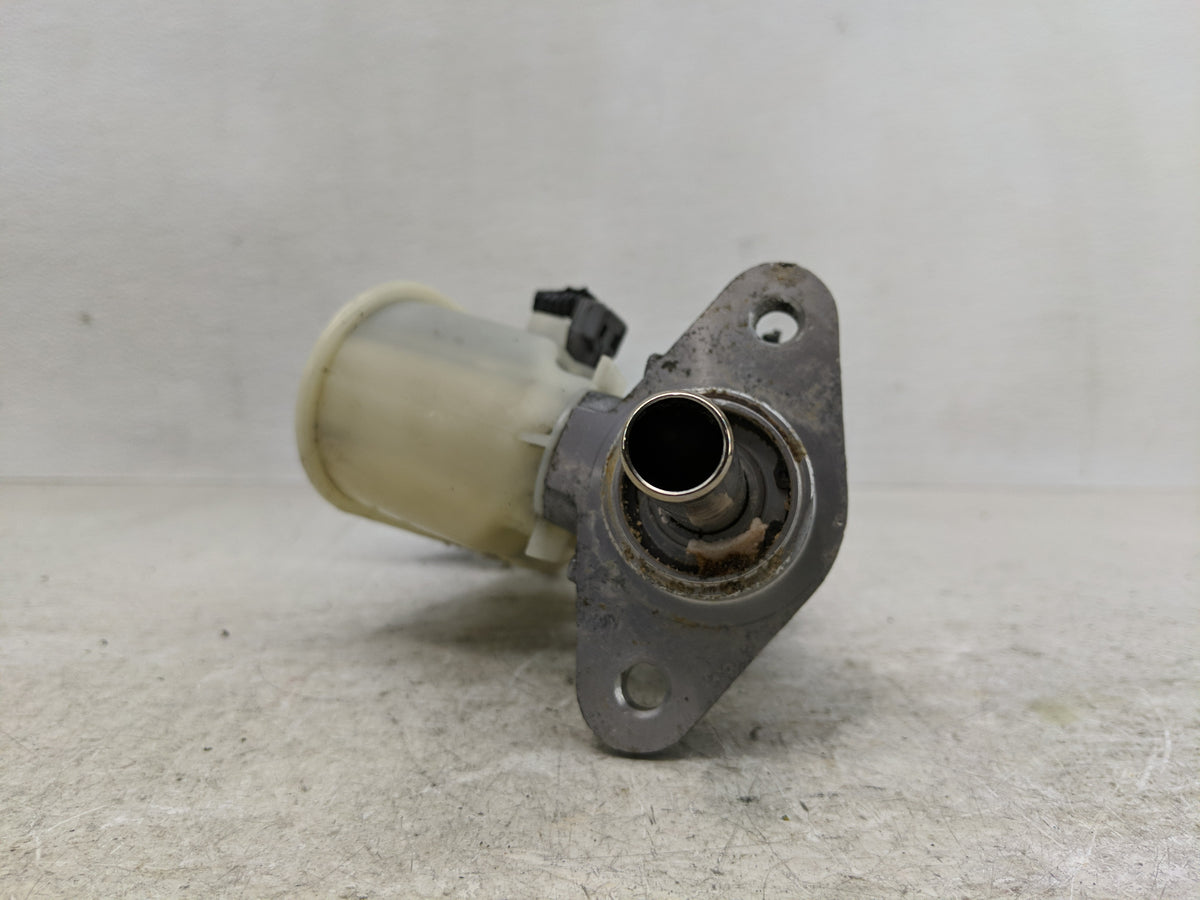 2003-2007 Honda Accord Brake Master Cylinder 1276458 - Oemusedautoparts1.com