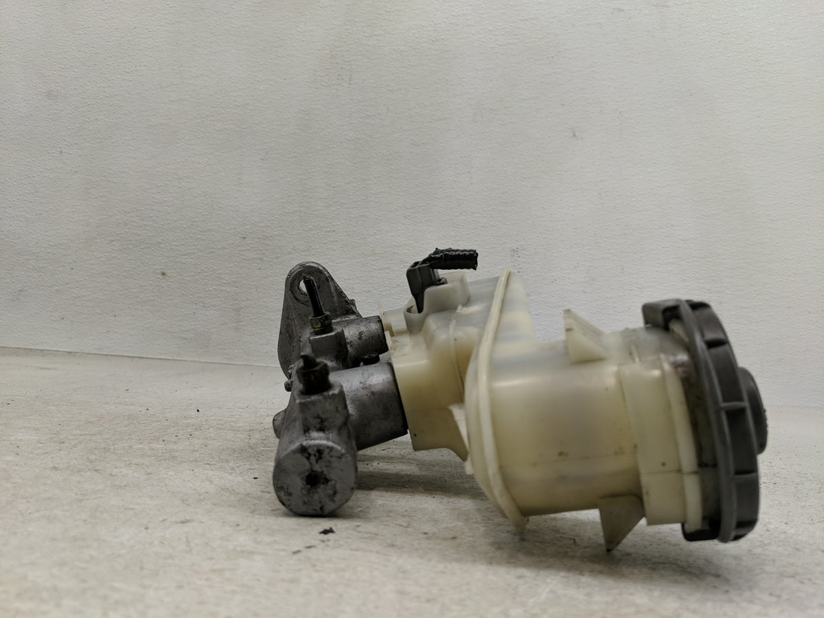 2003-2007 Honda Accord Brake Master Cylinder 1276458 - Oemusedautoparts1.com