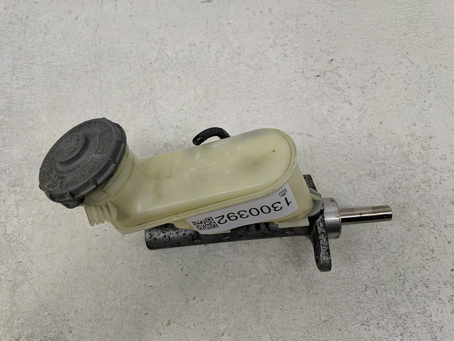 2005-2007 Honda Accord Brake Master Cylinder 1300392 - Oemusedautoparts1.com