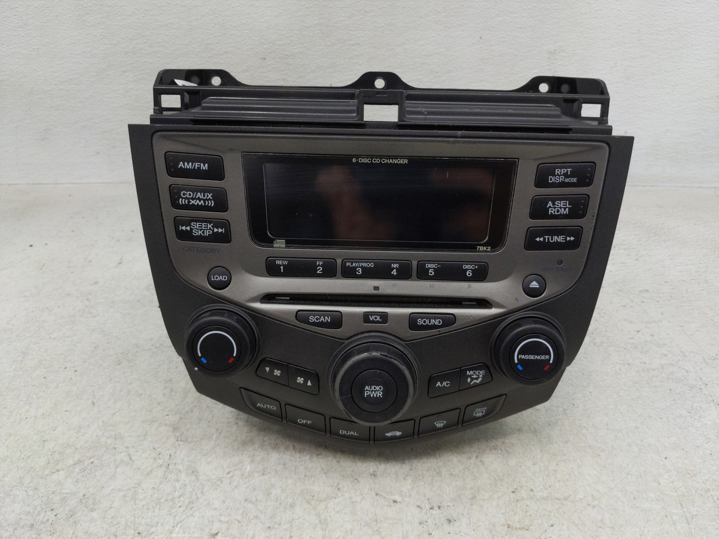 2004-2007 Honda Accord Radio AM FM Cd Player Receiver Replacement P/N:39175-SDA-L120-M2 Fits Fits 2004 2005 2006 2007 OEM Us