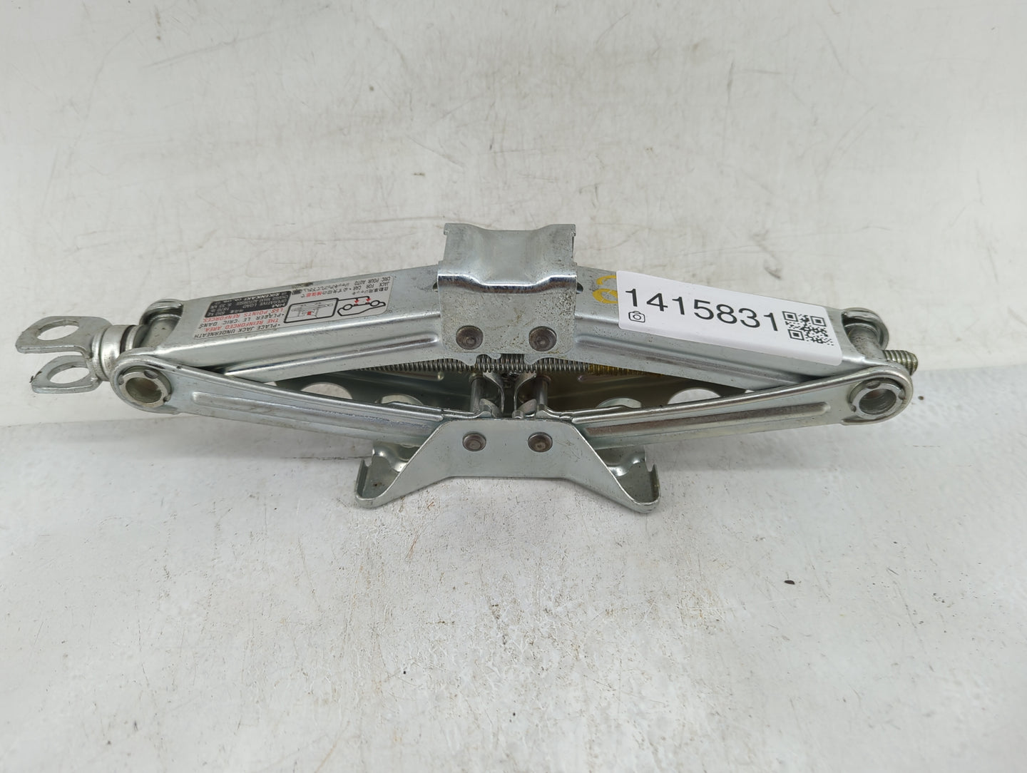 2007 Honda Accord Spare Scissor Car Jack - Oemusedautoparts1.com