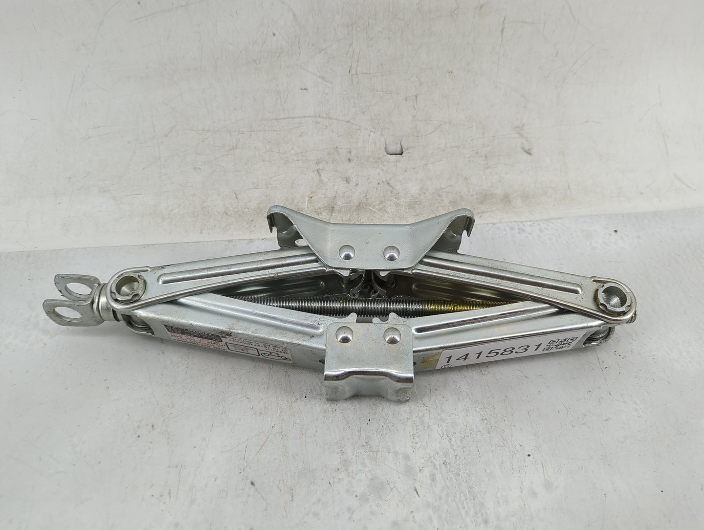 2007 Honda Accord Spare Scissor Car Jack - Oemusedautoparts1.com