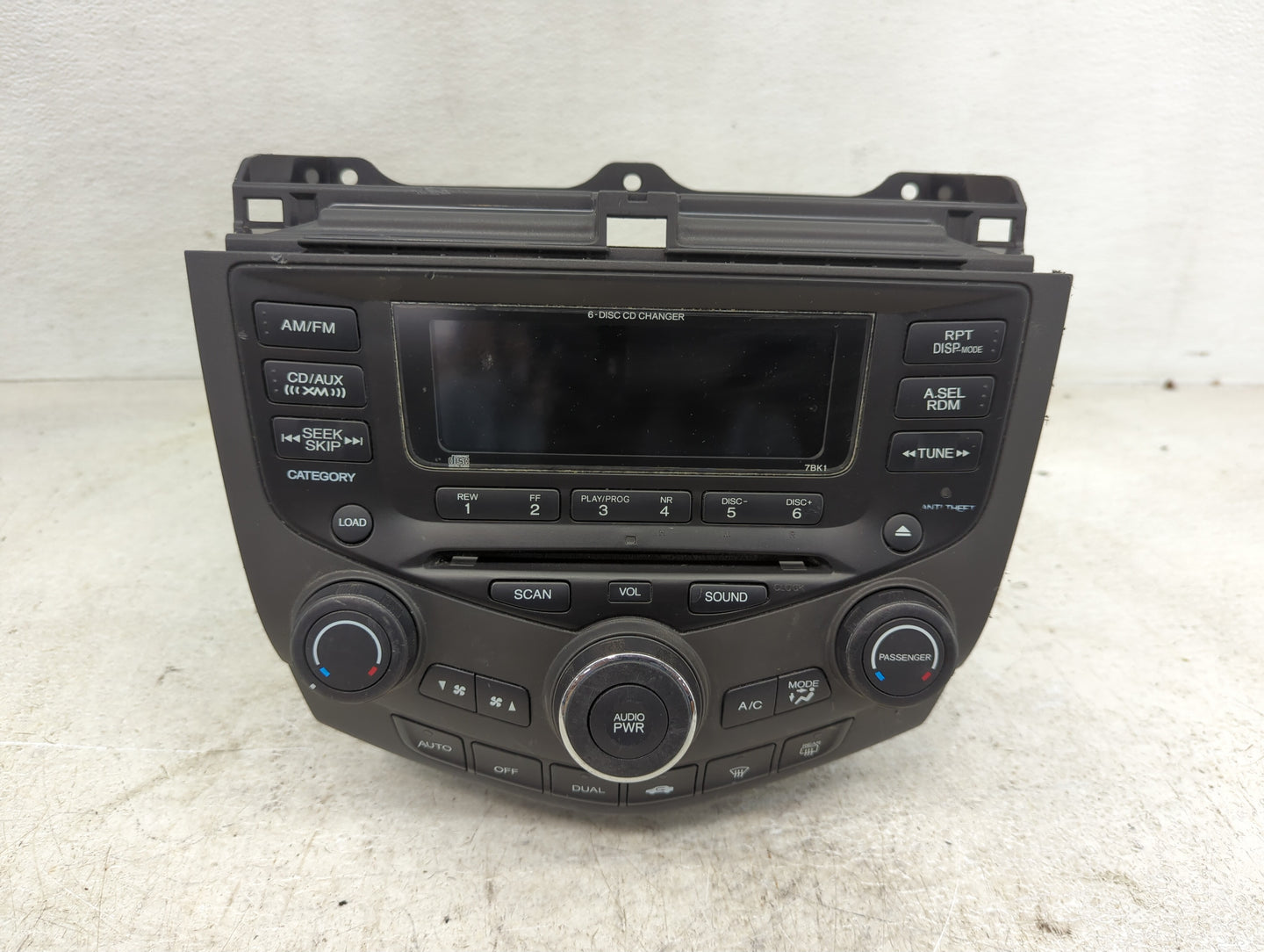 2004-2007 Honda Accord Radio AM FM Cd Player Receiver Replacement P/N:39175-SDA-L120-M2 CQ-EH1464Z Fits Fits 2004 2005 2006 