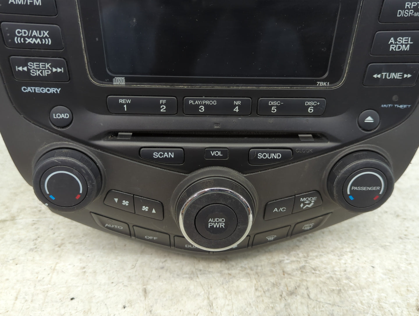2004-2007 Honda Accord Radio AM FM Cd Player Receiver Replacement P/N:39175-SDA-L120-M2 CQ-EH1464Z Fits Fits 2004 2005 2006 