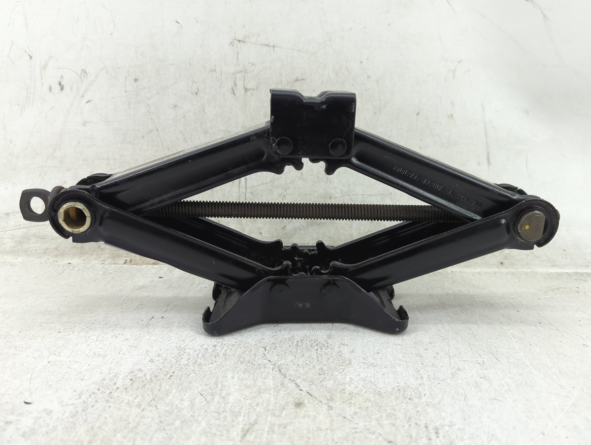 2007 Honda Accord Spare Scissor Car Jack 1431781 - Oemusedautoparts1.com