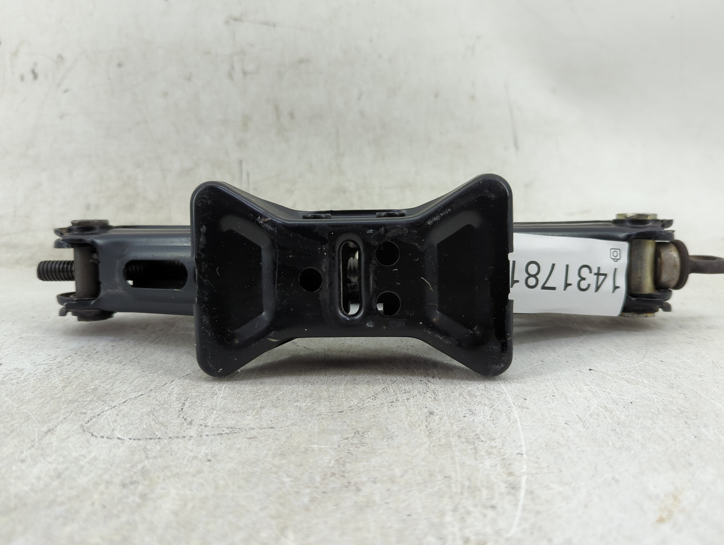 2007 Honda Accord Spare Scissor Car Jack 1431781 - Oemusedautoparts1.com