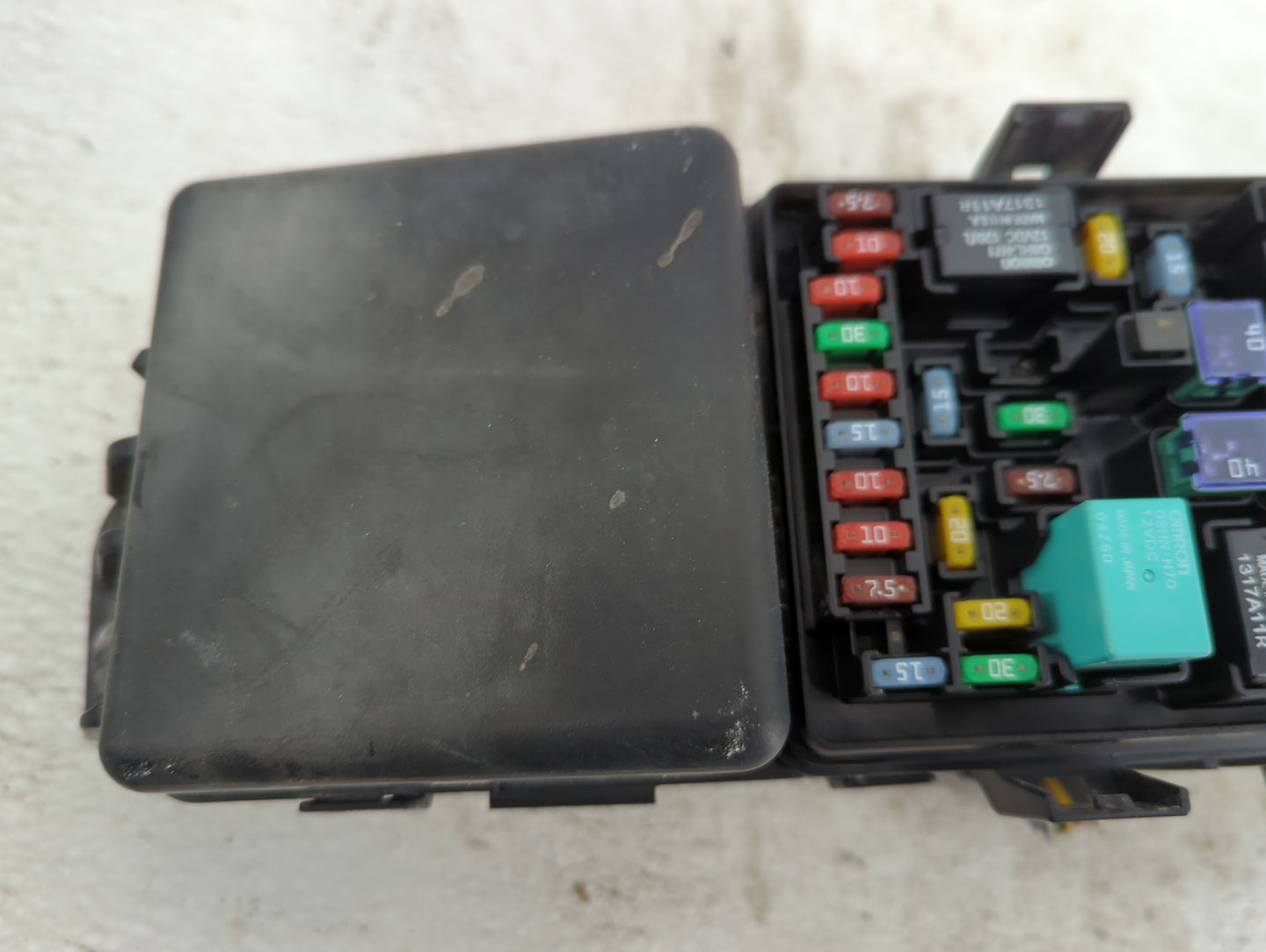 2003-2007 Honda Accord Fusebox Fuse Box Panel Relay Module P/N:YE03770211278 Fits Fits 2003 2004 2005 2006 2007 OEM Used Aut