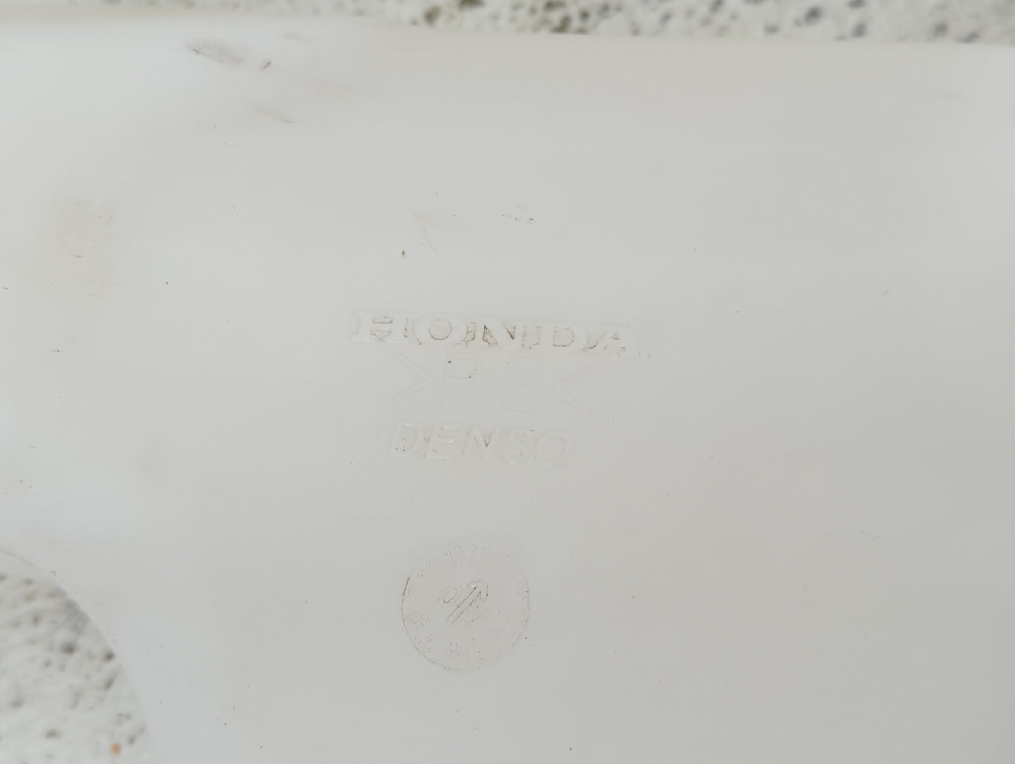 2003-2007 Honda Accord Windshield Washer Fluid Reservoir Bottle Oem - Oemusedautoparts1.com